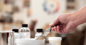Oil Painting Varnish Image